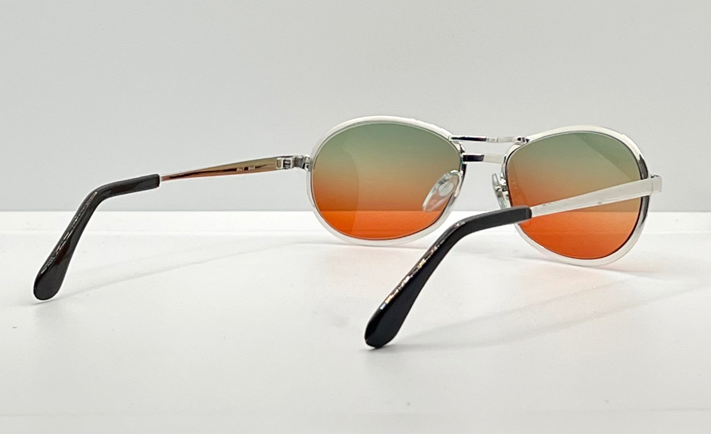 NOS SUZY GILT Vintage Silver Aviator Sunglasses w/New, Custom Sunset Fade Gradient Lenses