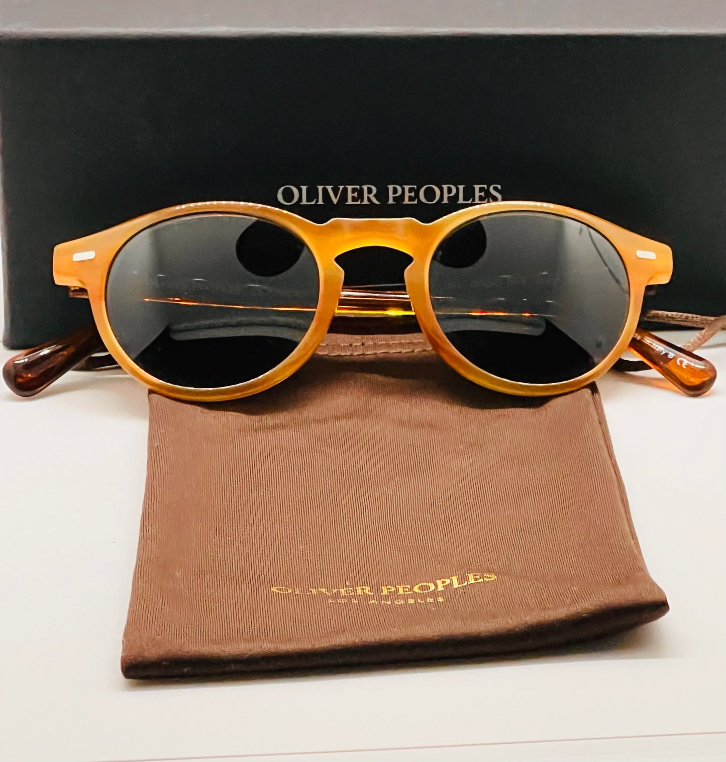 Rare Oliver Peoples Gregory Peck OV5186 Polarized Sunglasses with Honey Amber Two-Tone Frame