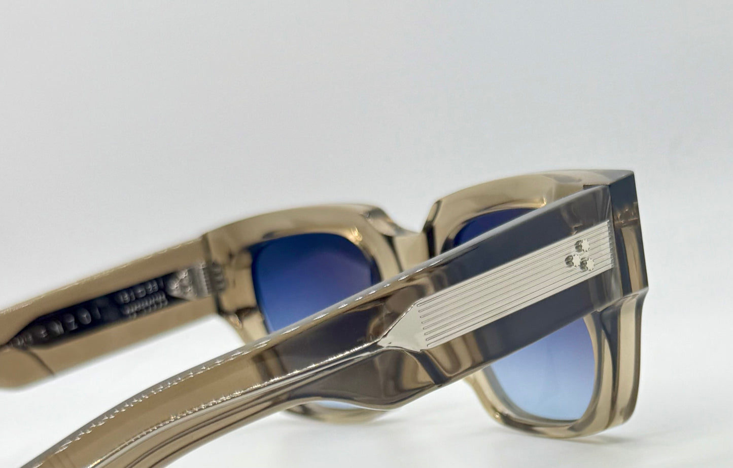 Jacques Marie Mage ENZO in TAUPE-Ltd. of 400 pieces-Collectors Condition-Full Kit + Extra Lenses