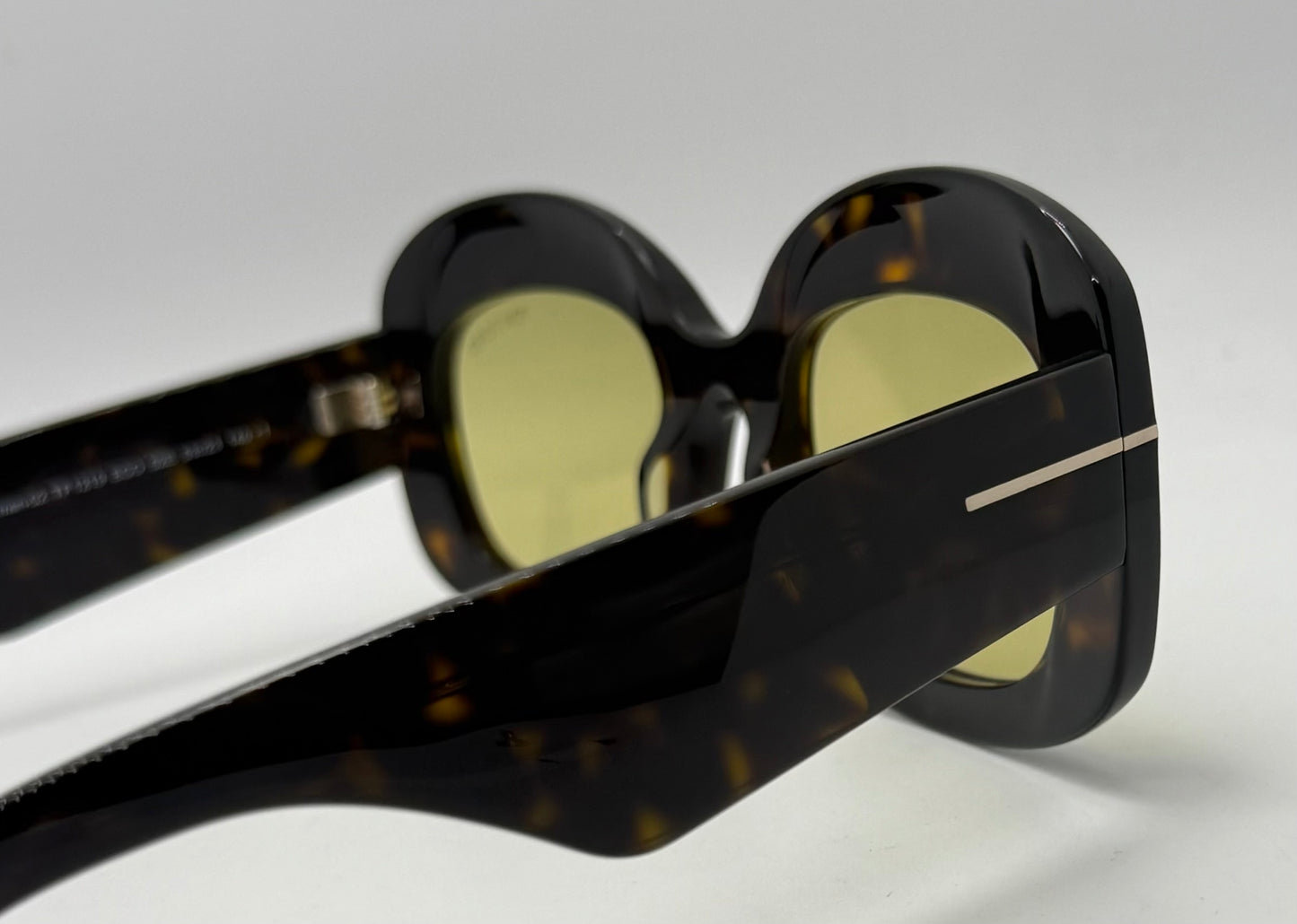 TOM FORD TF1219 CARMEN-02 52E Sunglasses – Yellow Lenses – Full Kit – Brand New