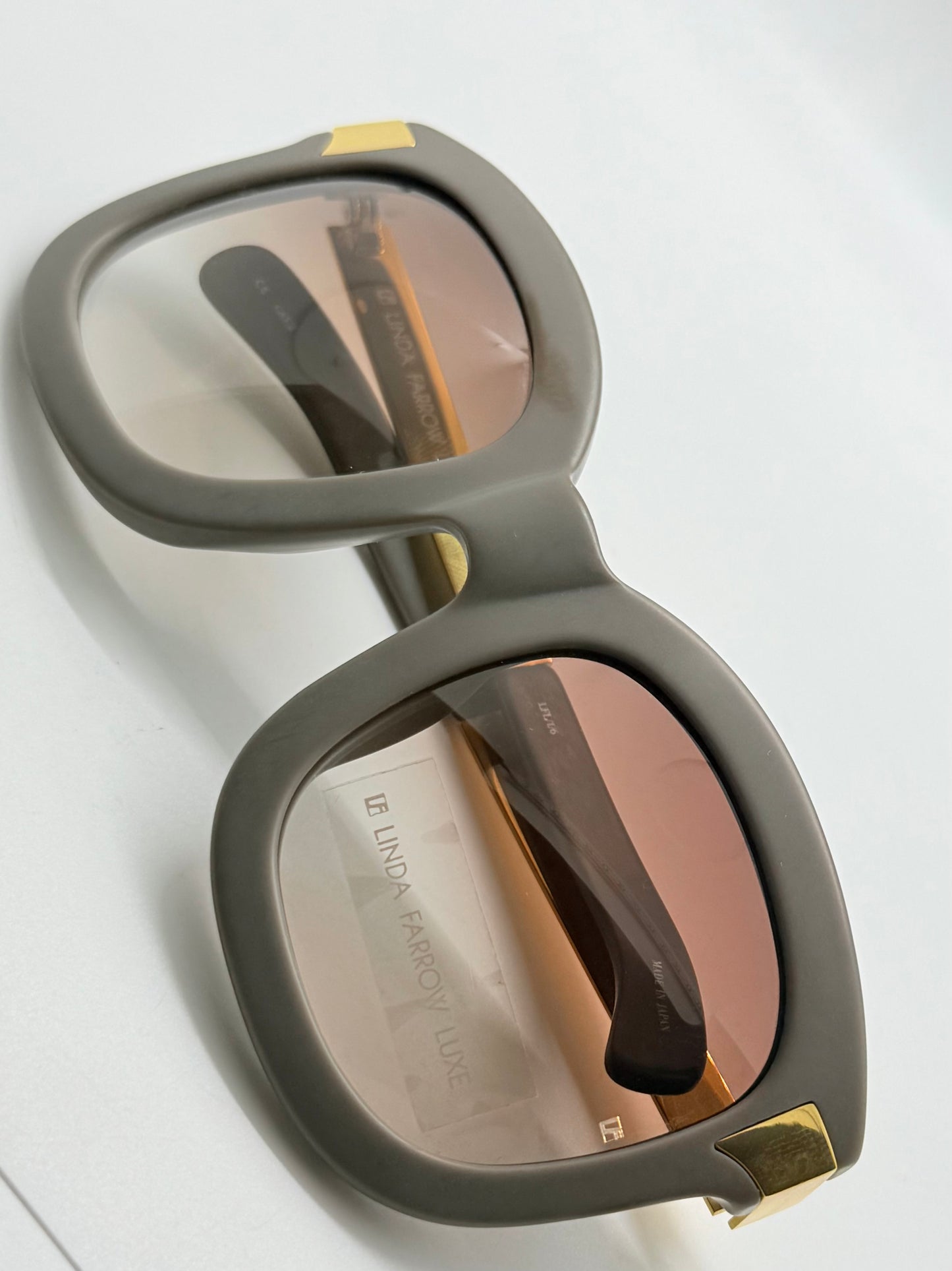 Linda Farrow Luxe LFL/1/6 Grey Gold Oversized Sunglasses Japan Deadstock Kit