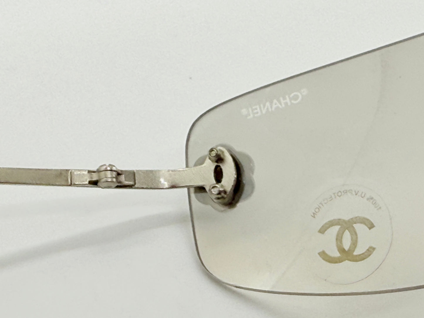 Chanel 4086 C.124/6Y Vintage Shield Sunglasses – Deadstock/Unworn-Camellia Silver