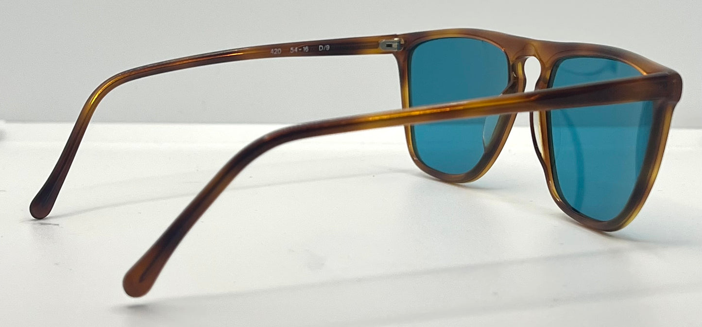 Gianni Versace 420 Vintage Sunglasses-Dark Amber Honey Frame w/New, Custom Aqua Lenses-Unworn