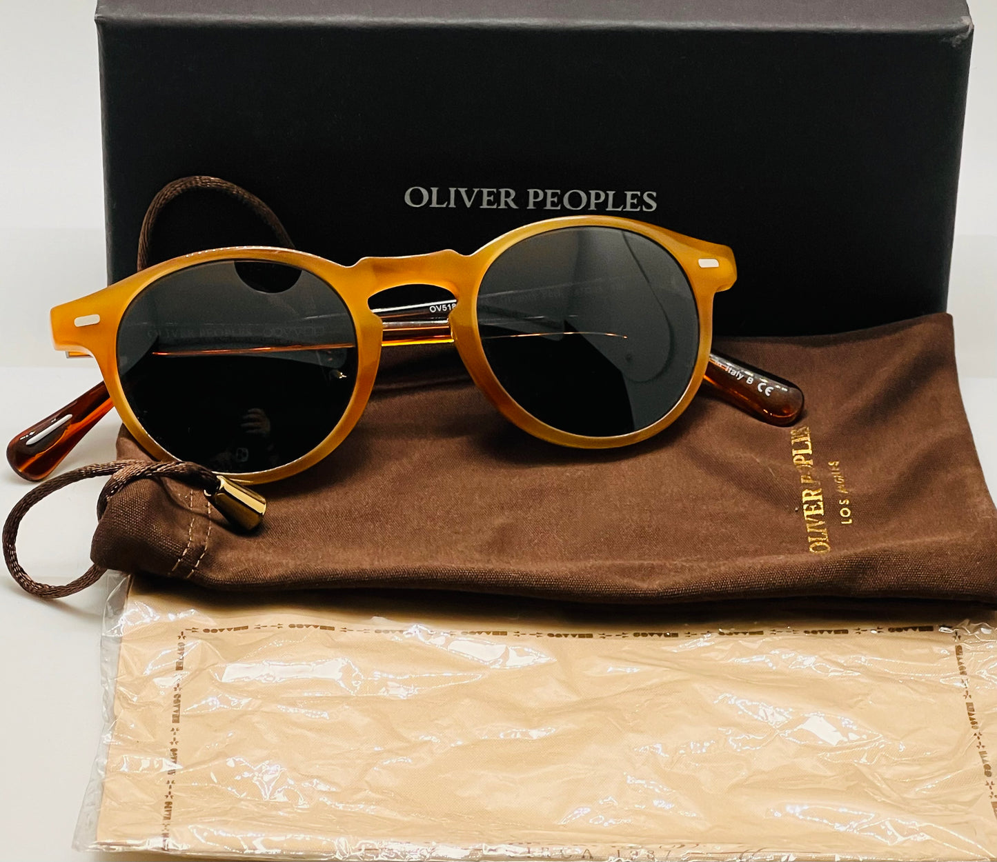 Rare Oliver Peoples Gregory Peck OV5186 Polarized Sunglasses with Honey Amber Two-Tone Frame