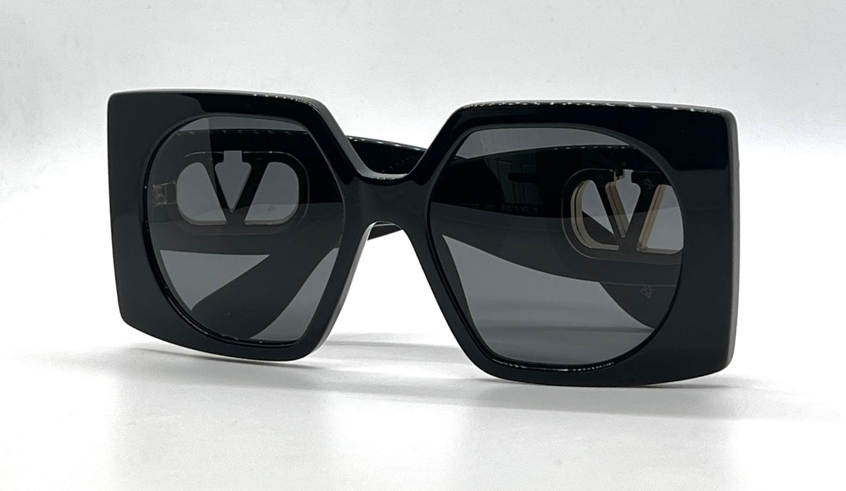 Valentino Vain Bold VG0002S 001 Black Gold Sunglasses Unworn Full Kit