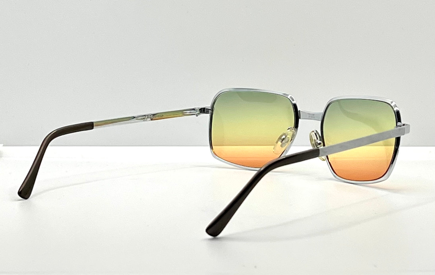 FAIRFIELD FO66-Vintage Sunglasses-Chrome Frame w/New, Custom Tri-Gradient Lenses-Deadstock-France 66mm