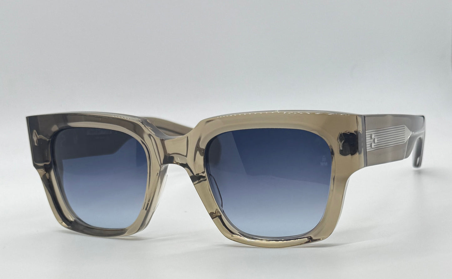 Jacques Marie Mage ENZO in TAUPE-Ltd. of 400 pieces-Collectors Condition-Full Kit + Extra Lenses