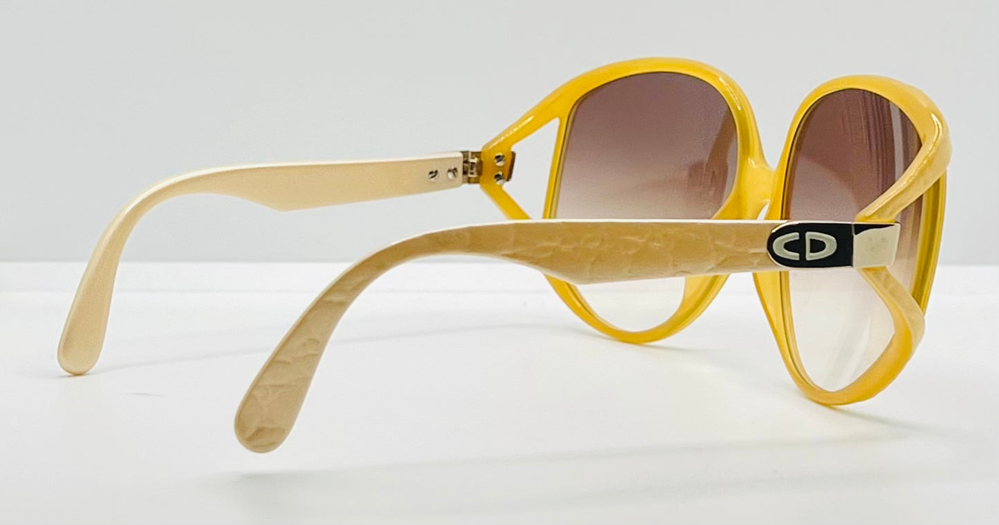 Vintage Christian Dior 2320A 70 Sunglasses – Deadstock – Gradient Light Brown Lenses
