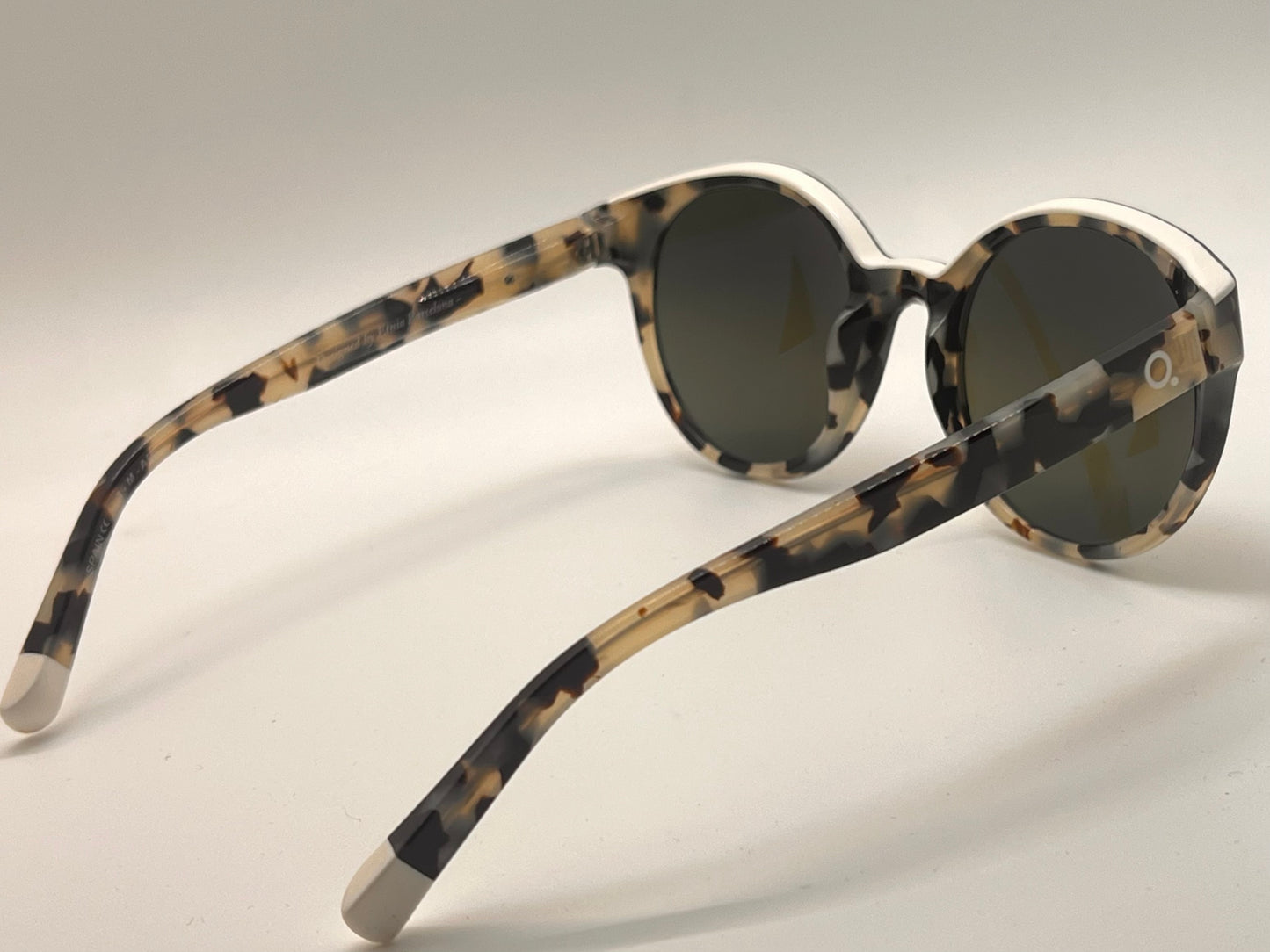 NOS Etnia Barcelona “Wild Love in Africa” Africa 01 HVWH Sunglasses - Full Kit