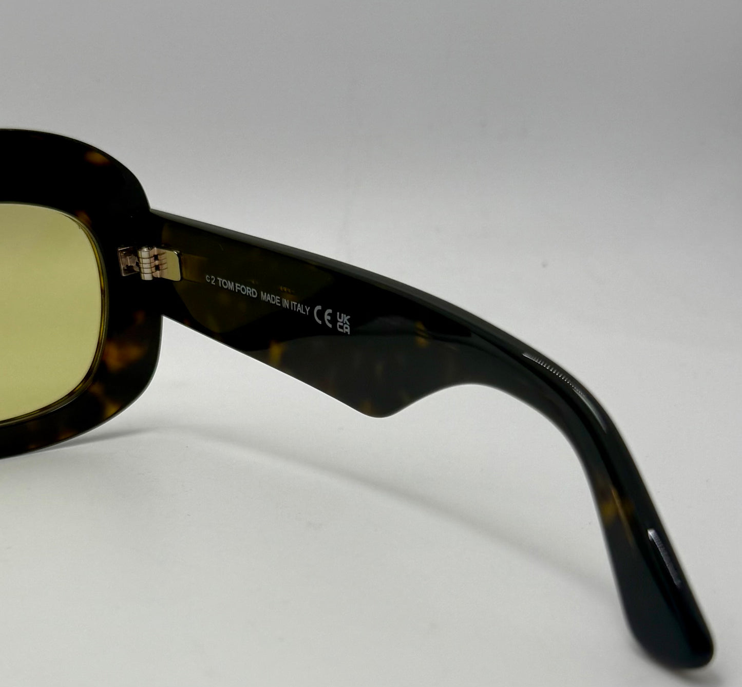 TOM FORD TF1219 CARMEN-02 52E Sunglasses – Yellow Lenses – Full Kit – Brand New