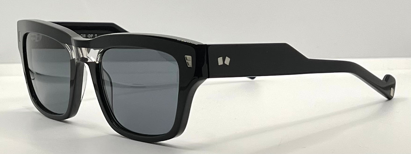 ENTOURAGE OF 7 – RUNYON Sunglasses– 2 Tone Black Frame-Full Kit-New/Unworn-54mm