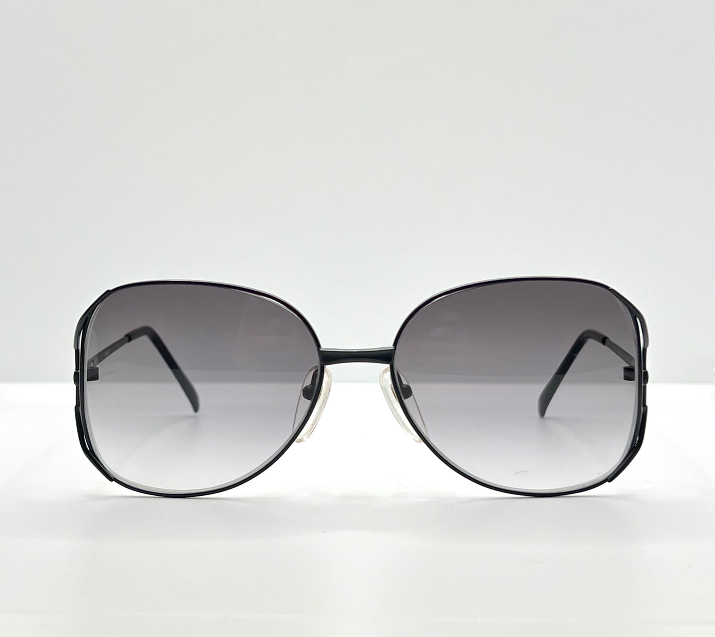 Nikon NK4608 Vintage Sunglasses – Made in Japan – Gradient Lenses – Deadstock