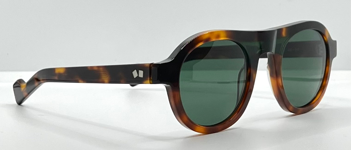Entourage of 7 Decker 48-26-145 Tortoise Sunglasses – Brand New/Unworn – Full Kit