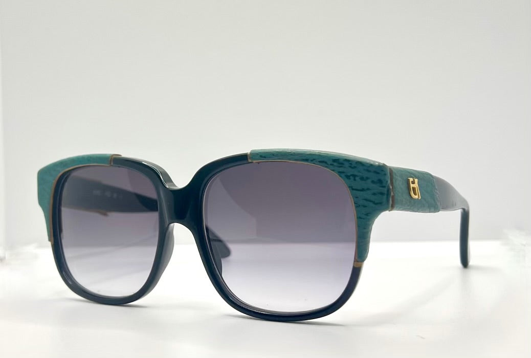 Vintage Emmanuelle Khanh 8980 RQ 16V Sunglasses – Green Ostrich Detail – France