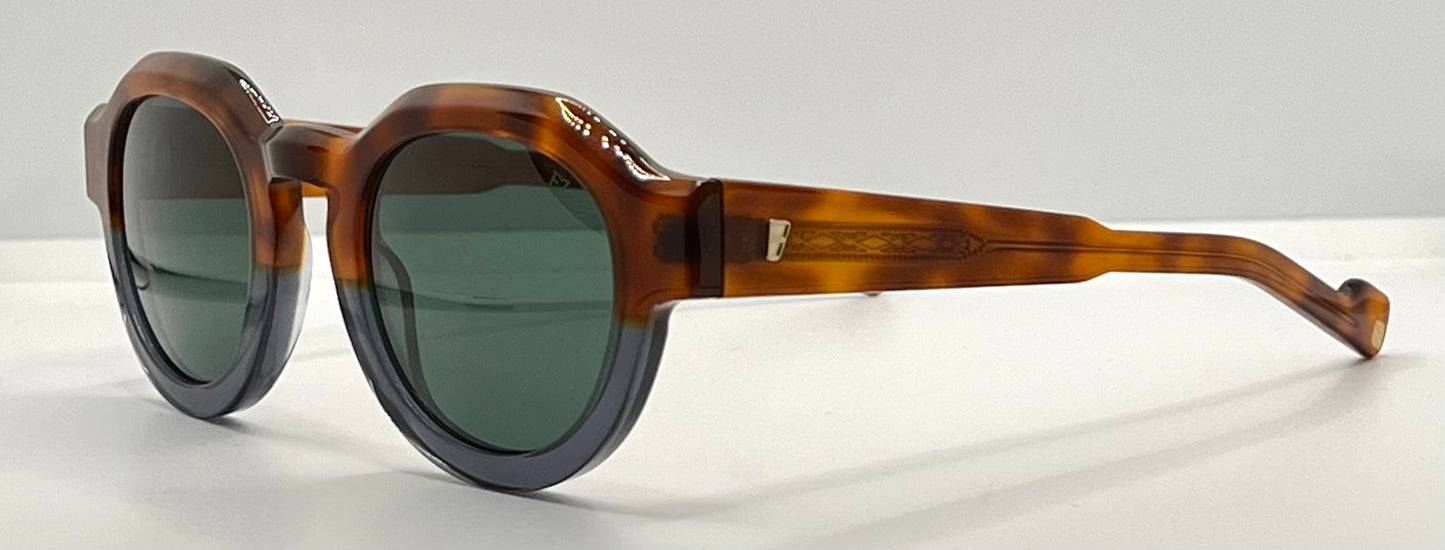 Entourage of 7 Serrano 48-25-145 Tortoise/Smoke Grey — New Unworn Full Kit