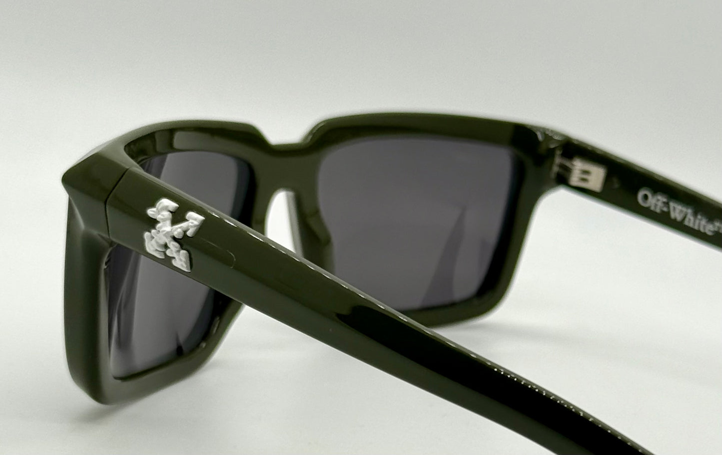 Off-White™ OE RI067 5707 GREEN Sunglasses-Rare Colorway-New/Unworn-Full Kit-59mm