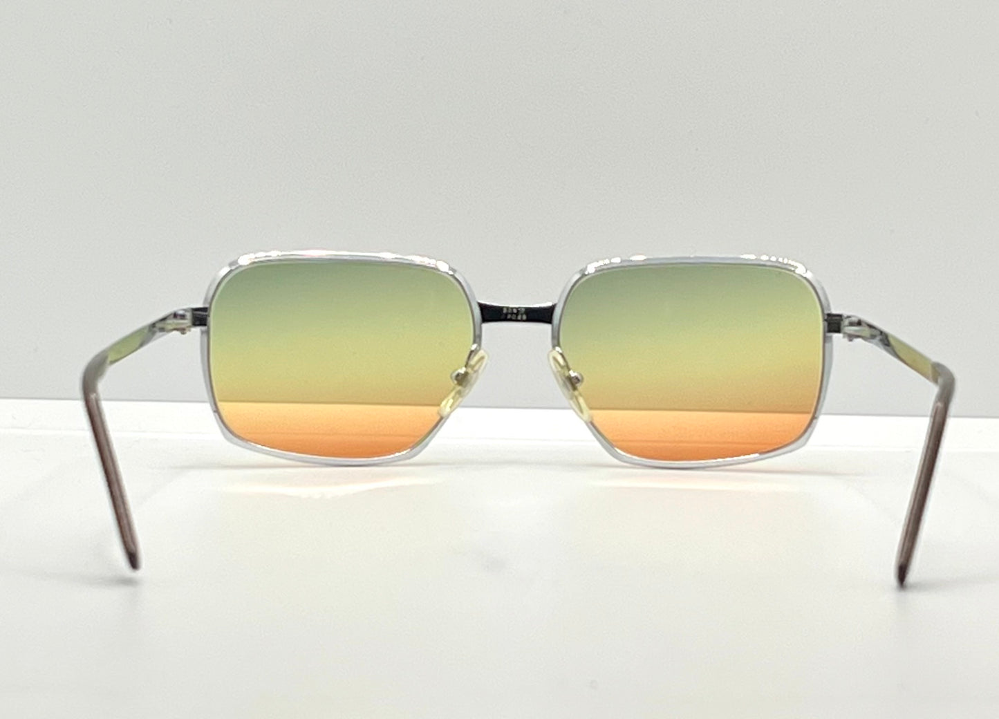 FAIRFIELD FO66-Vintage Sunglasses-Chrome Frame w/New, Custom Tri-Gradient Lenses-Deadstock-France 66mm