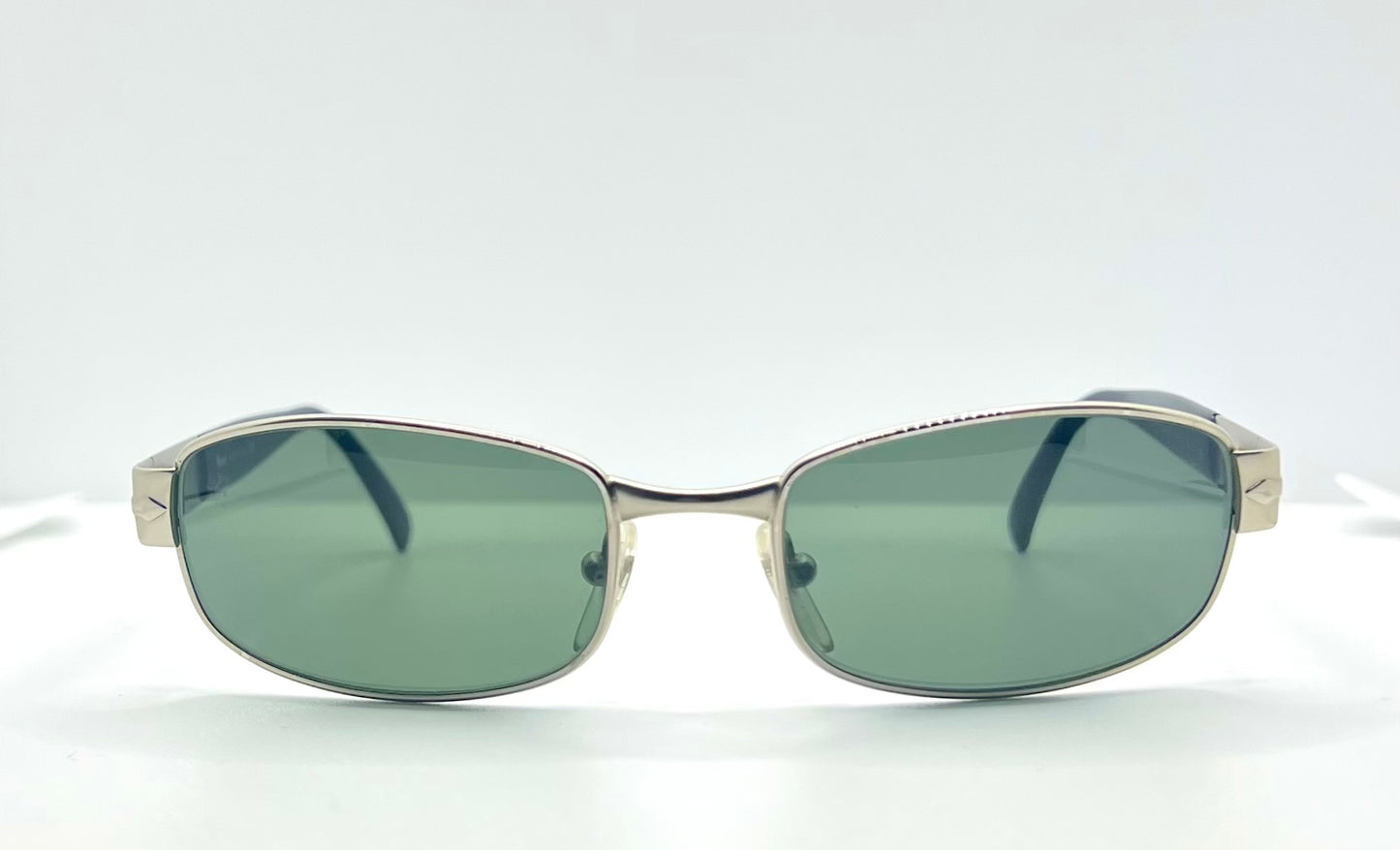 PERSOL 2101-S 57 19 523/31 135-Vintage Sunglasses with green lenses-DEADSTOCK - FULL KIT