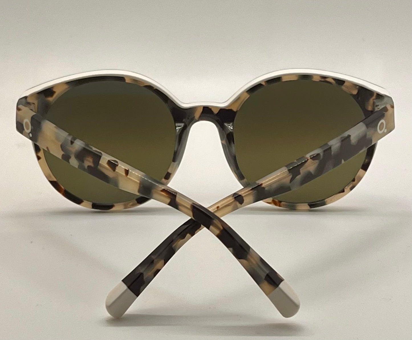 NOS Etnia Barcelona “Wild Love in Africa” Africa 01 HVWH Sunglasses - Full Kit