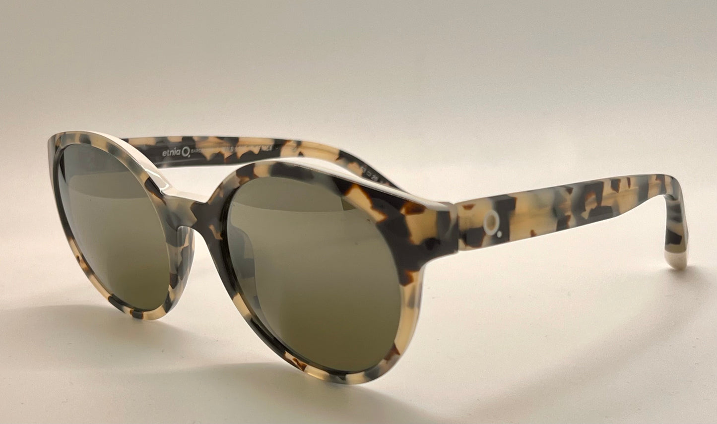 NOS Etnia Barcelona “Wild Love in Africa” Africa 01 HVWH Sunglasses - Full Kit
