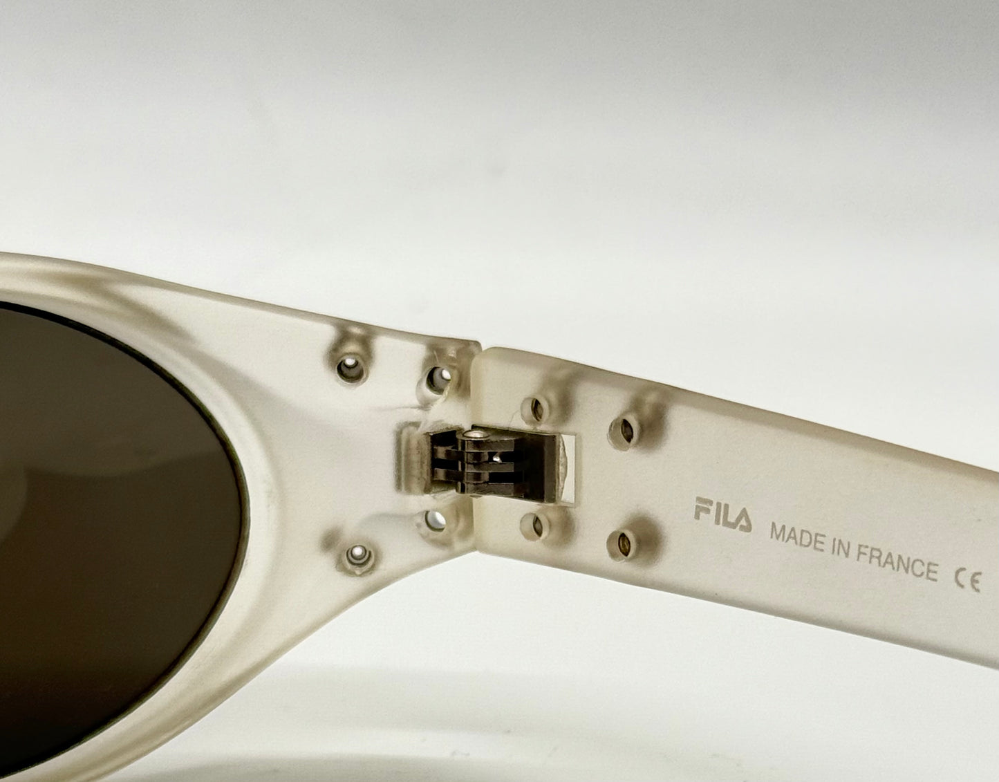 Fila Sf 8504 Col. 881-Frosted Oval Sunglasses-Vintage|Deadstock-France