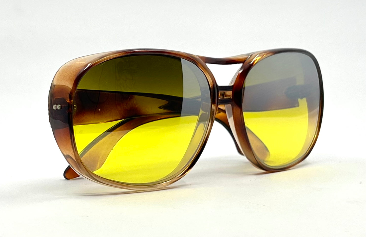 1970s Oversized Aviator Sunglasses Mineral Crystal Grey/Yellow Gradient Mirror Lenses