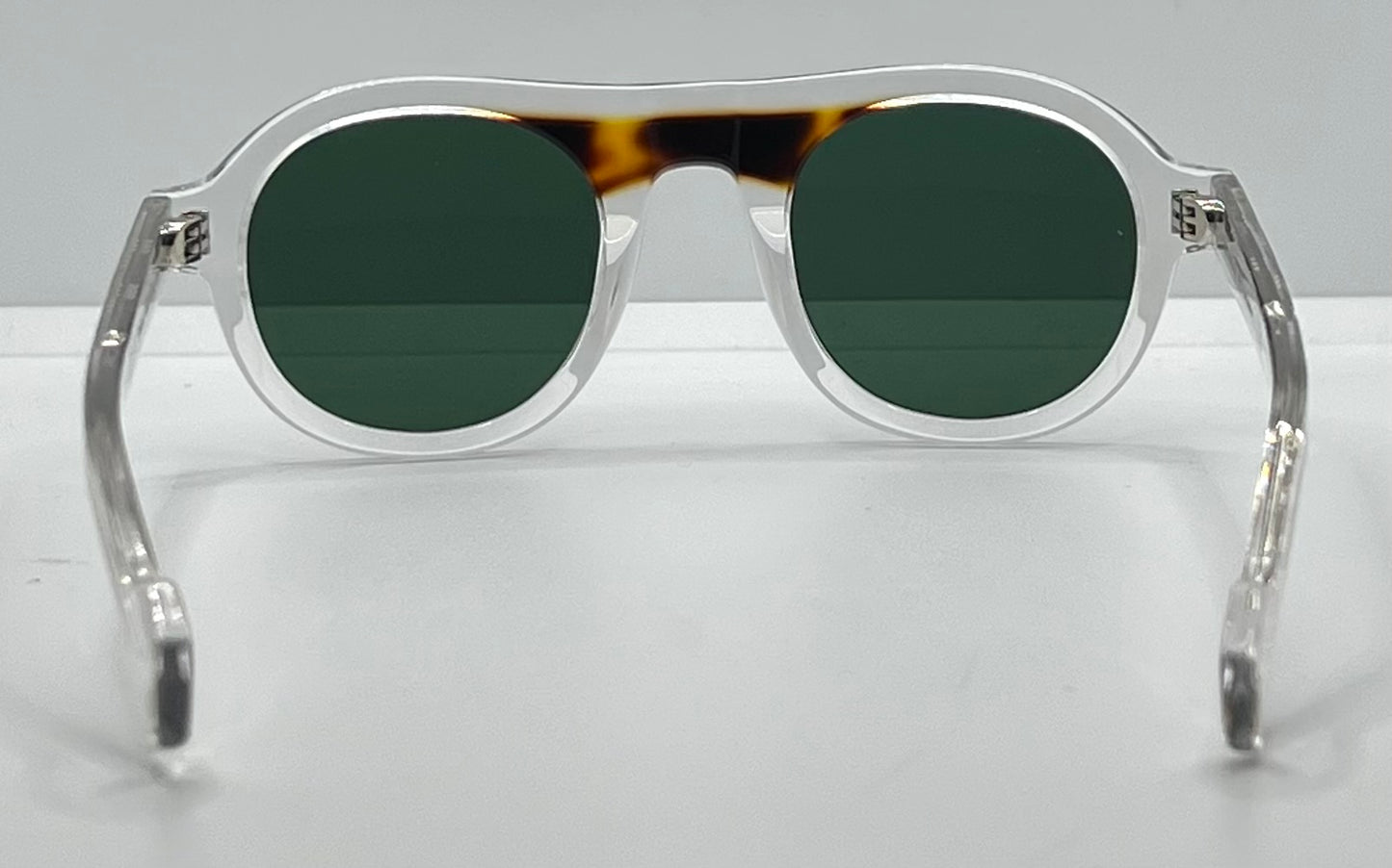 ENTOURAGE OF 7 “DECKER”-CRYSTAL & TORTOISE-GREEN LENS-BRAND NEW / UNWORN-FULL KIT