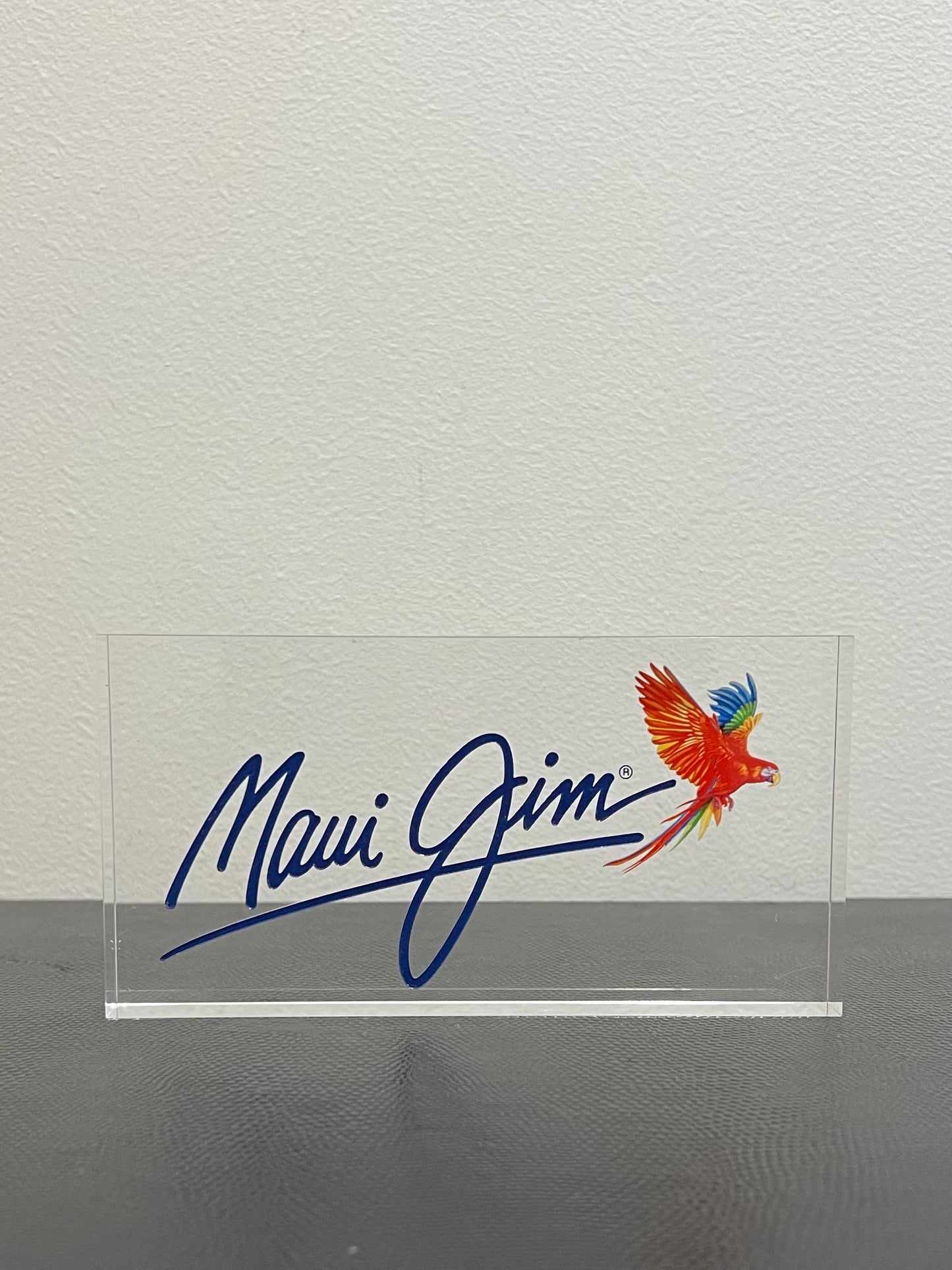 Pre-Owned Maui Jim Acrylic Retail Display Plaque - Iconic Logo with Parrot Design