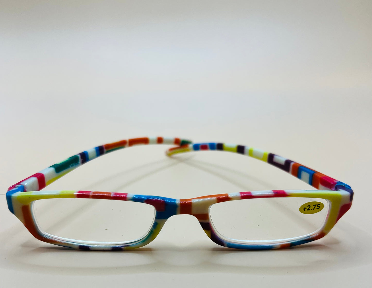 BRAND NEW GEOMETRIC NARROW READERS. FEATURES MULTI-COLOR DESIGN WITH MATCHING CASE