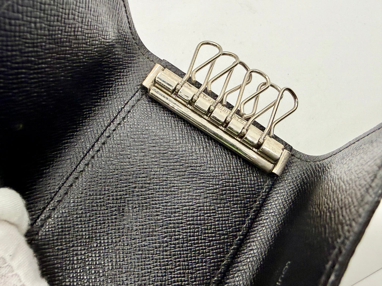 Louis Vuitton Damier Graphite 6 Ring Key Holder Wallet Made in France