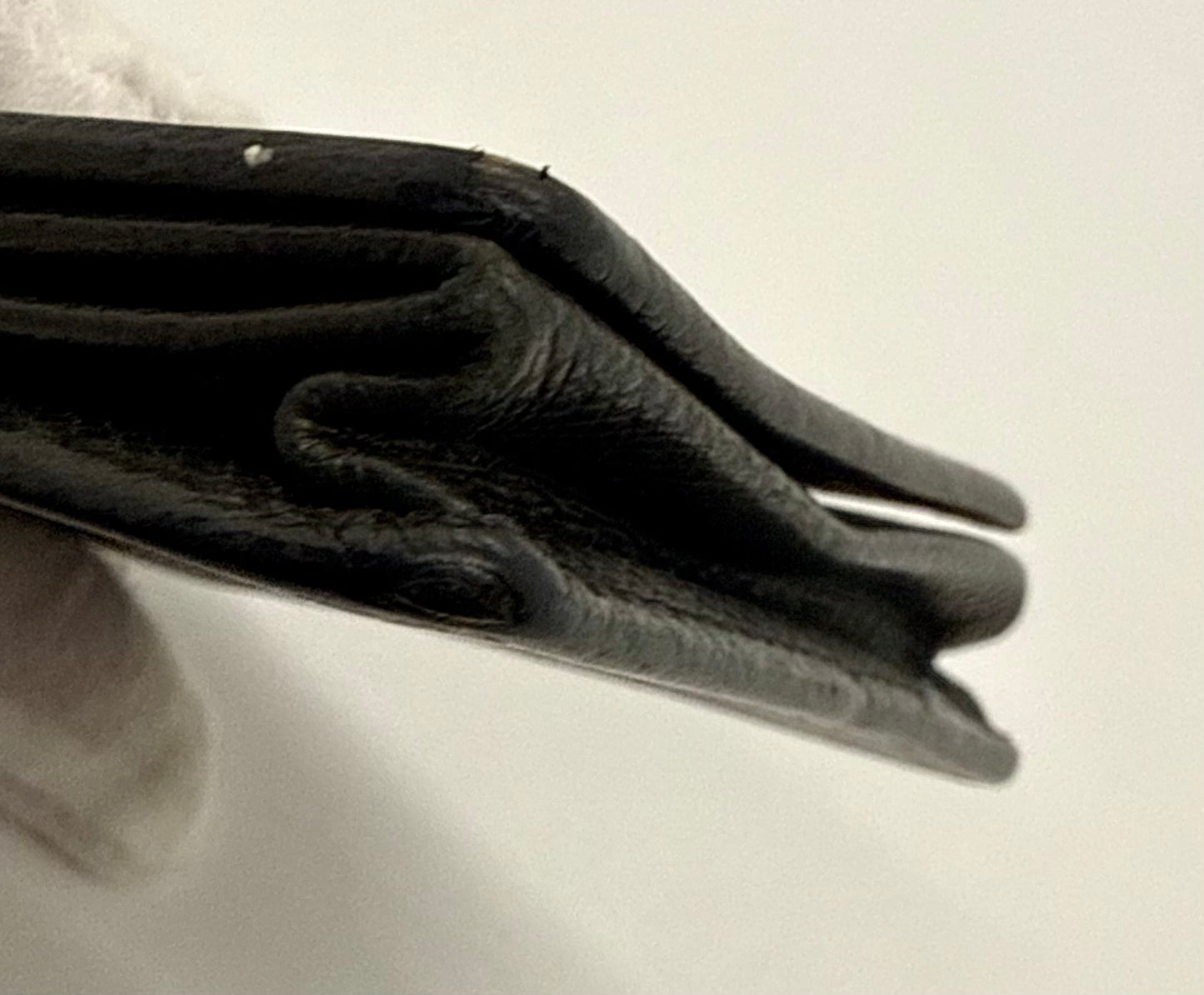 Louis Vuitton Taiga Coin Purse Black Snap VINTAGE Wallet-France