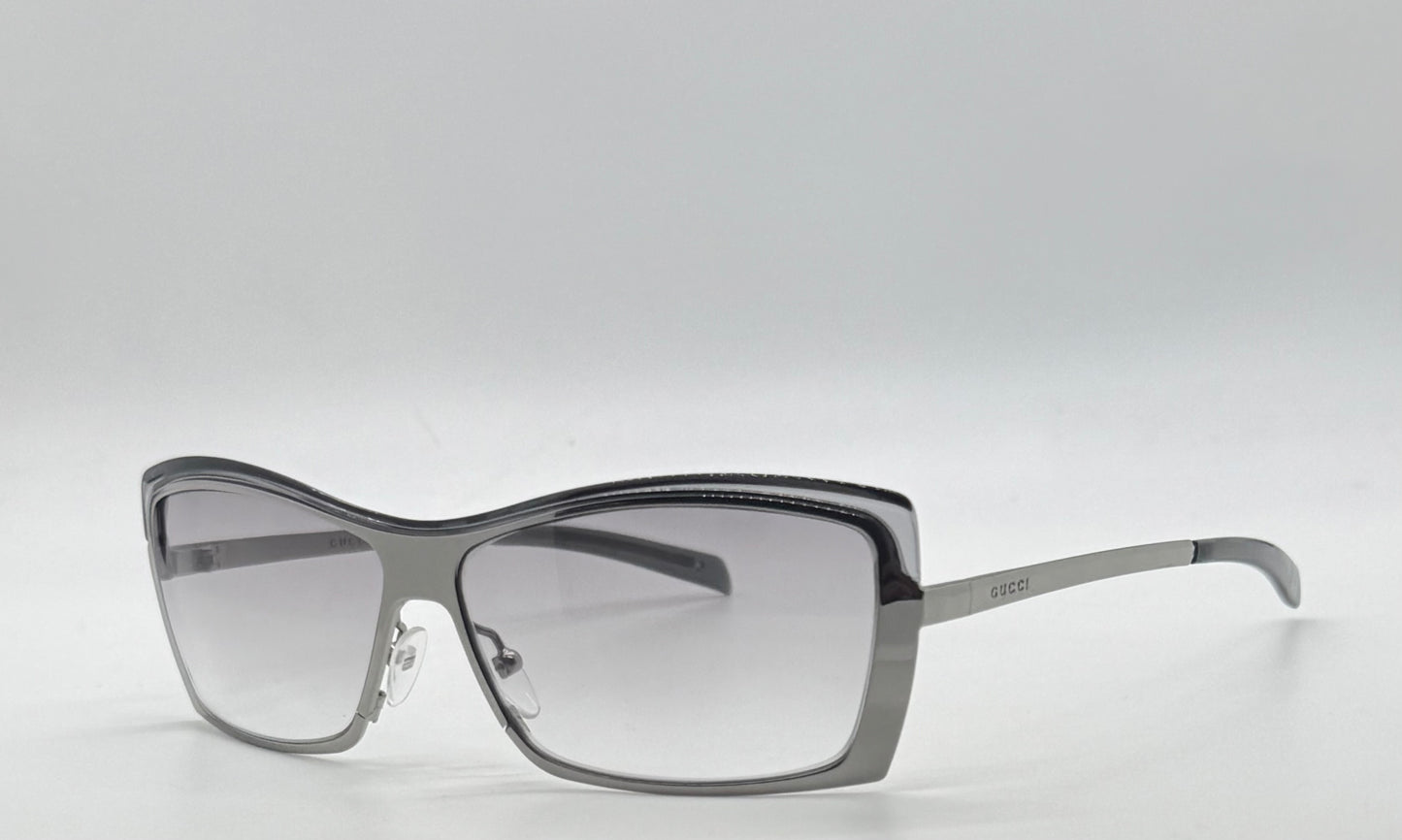 Deadstock Y2K Gucci GG 2688/S Sunglasses – Full Kit – Grey Gradient Lenses