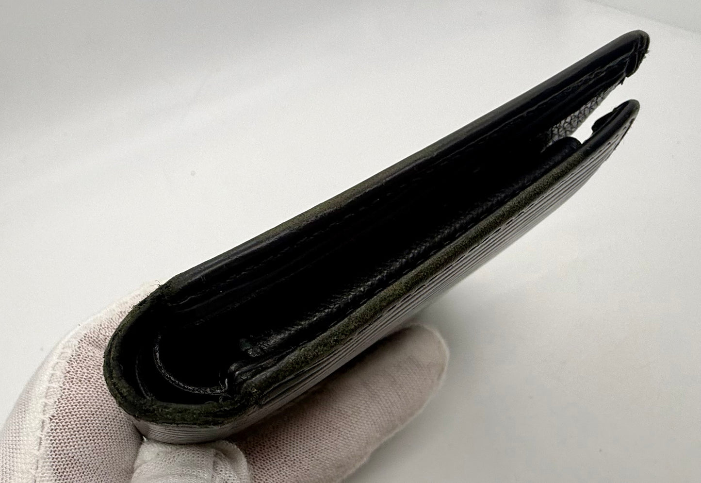 Louis Vuitton Epi Leather Bifold Wallet-Black Noir-LV Authentic