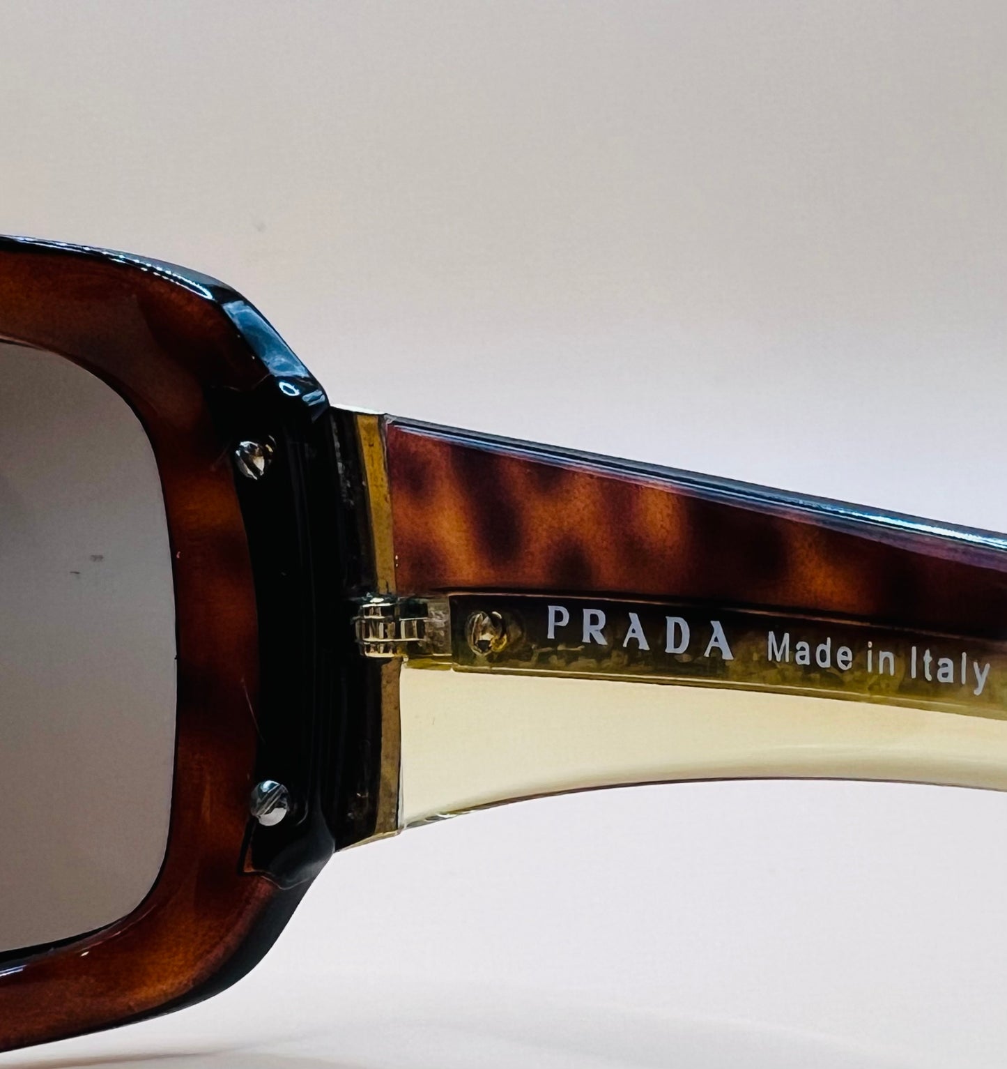 PRADA ITALY SPR 01H 61[]16 2AU-5G1 115 BROWN TONE SHINY TORTOISE WRAP SUNGLASSES-REFURBISHED