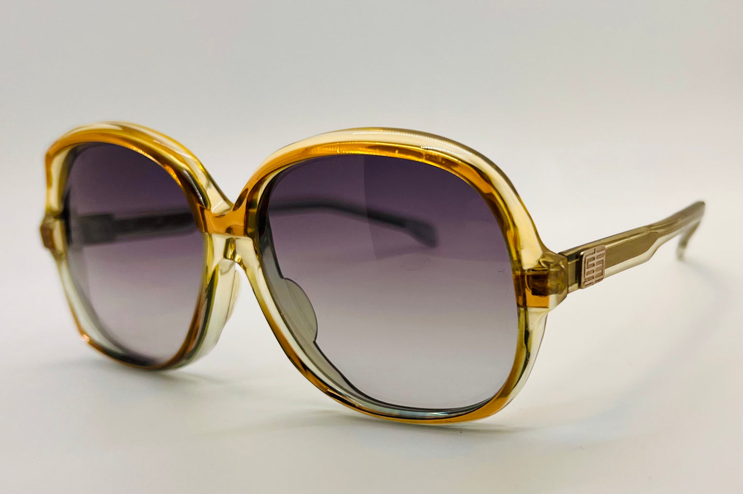 Vintage Emilio Pucci
Sunglasses-Amber Gold
Gradient Grey Lenses-NOS/UNWORN