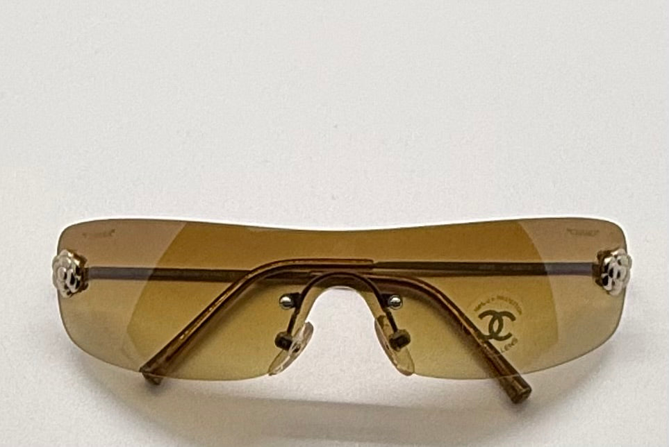 CHANEL 4086 C.125/73 Silver Shield Rimless Sunglasses – Vintage Deadstock – Made in Italy