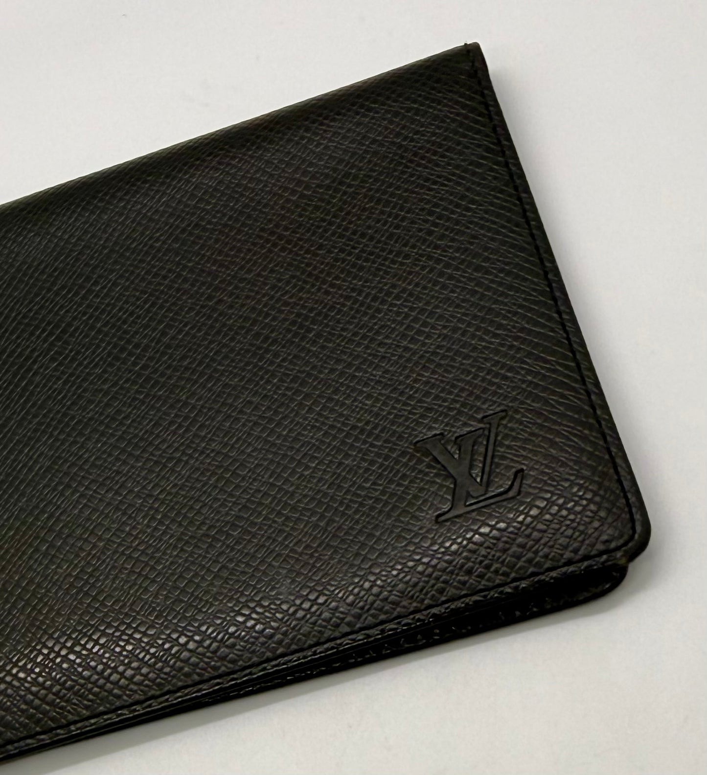 Louis Vuitton Taiga Leather Long Wallet-Black-Made in France-Unused-Archive