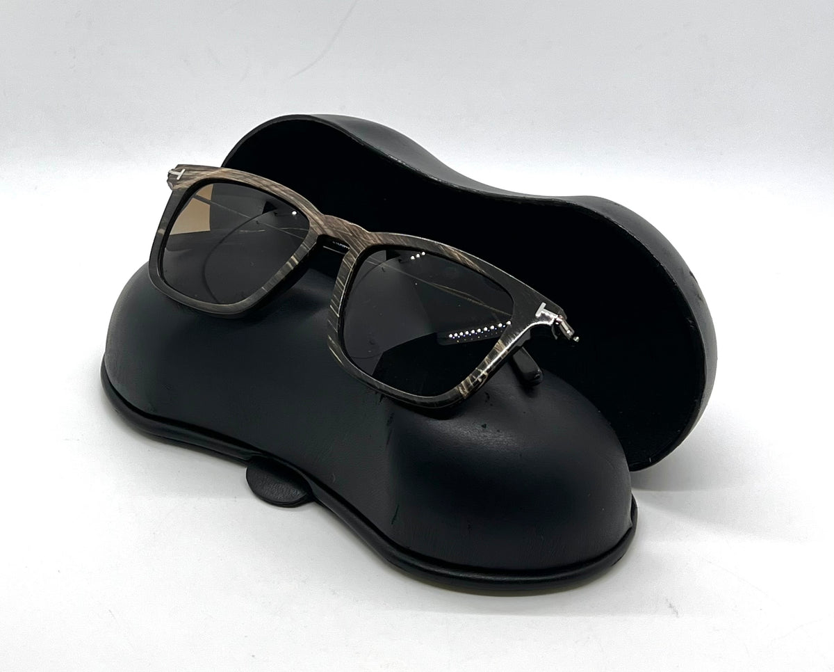Tom Ford TF5851-P Black Horn New Zeiss Polarized Gradient Lenses Full Kit Italy