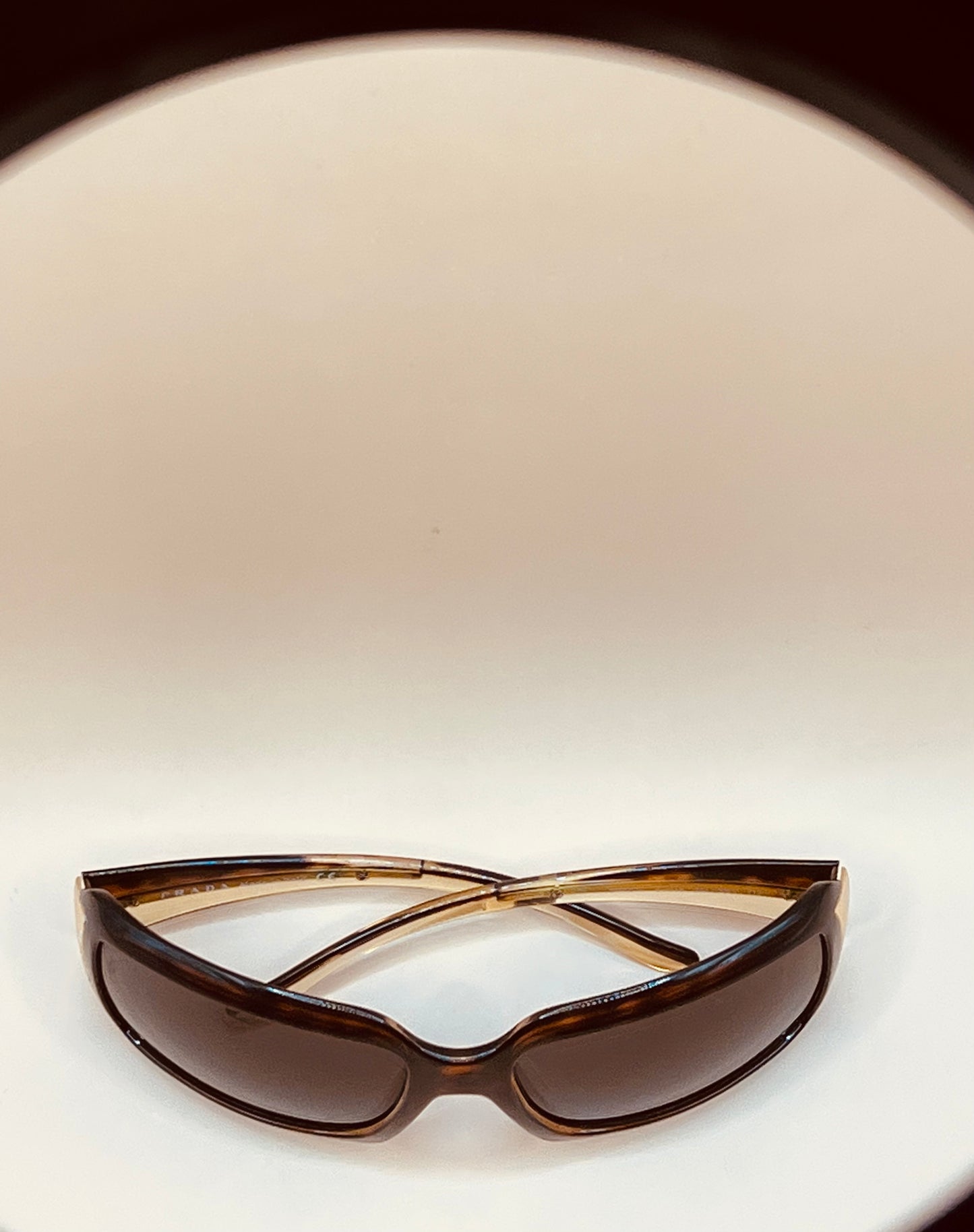 PRADA ITALY SPR 01H 61[]16 2AU-5G1 115 BROWN TONE SHINY TORTOISE WRAP SUNGLASSES-REFURBISHED