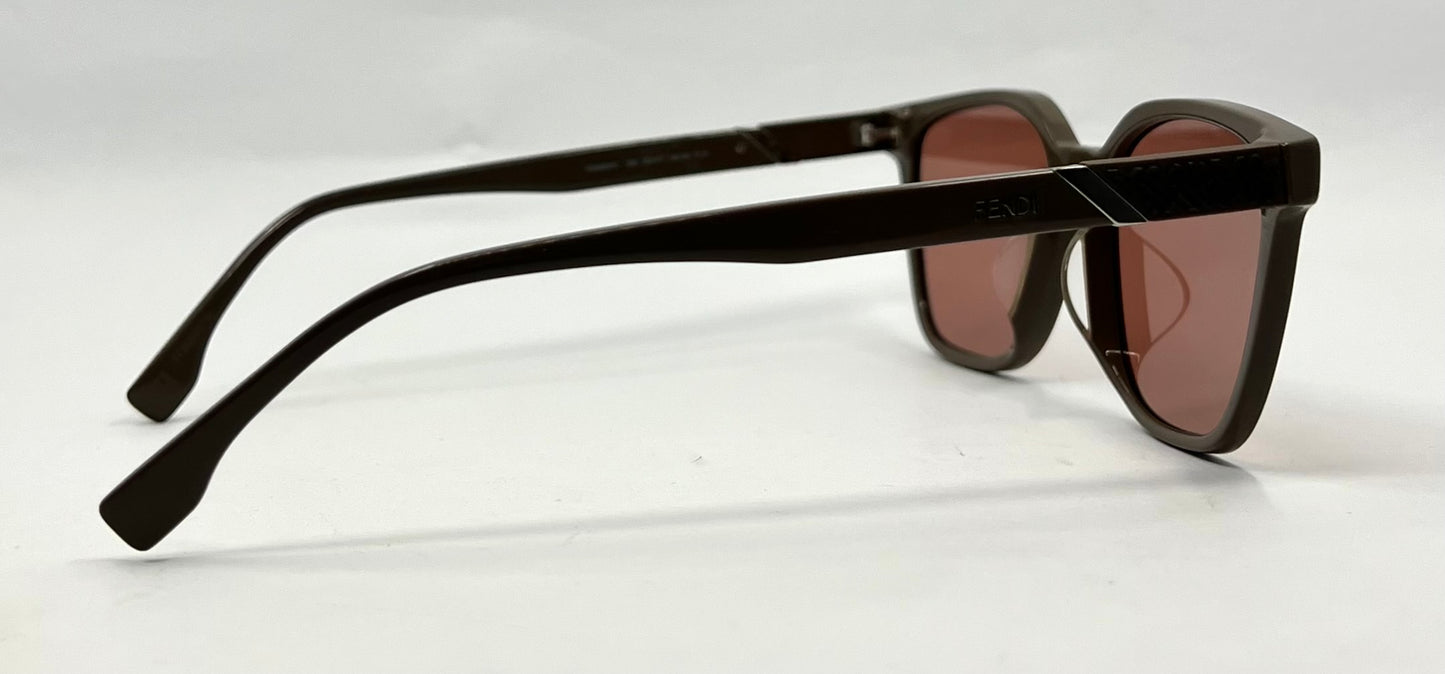 Fendi FE40057U 50S Sunglasses Deadstock Unworn Full Kit Made Italy