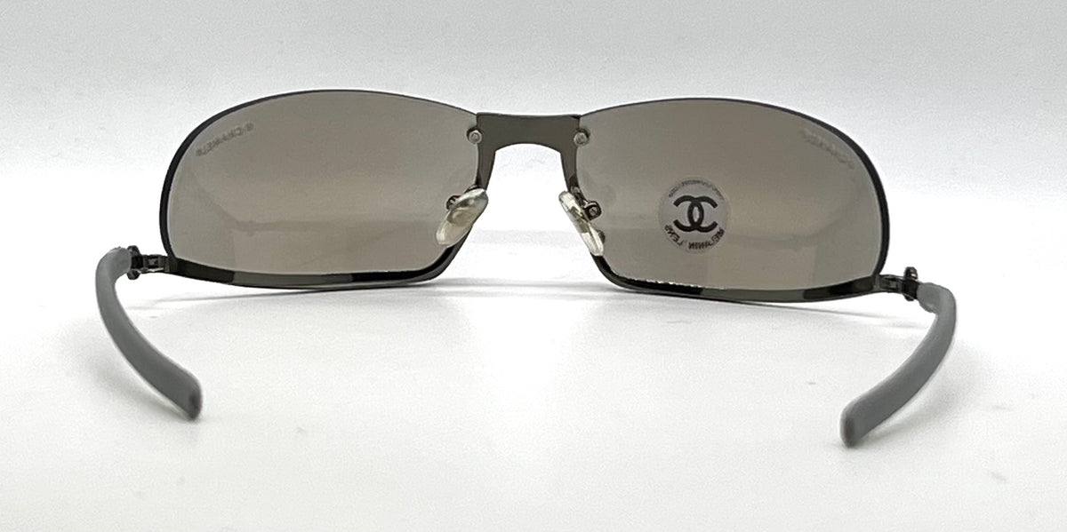 Chanel C232-7H Gray Wraparound Sunglasses Vintage Unworn Full Kit Made in Italy