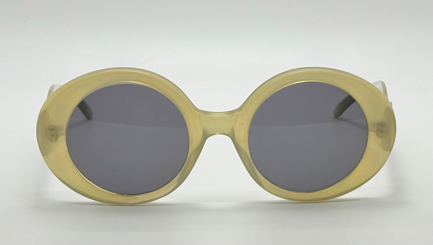 Vintage NOS Gucci GG2410/S 5BY Pale Yellow Round Sunglasses – Iconic 90s Revival