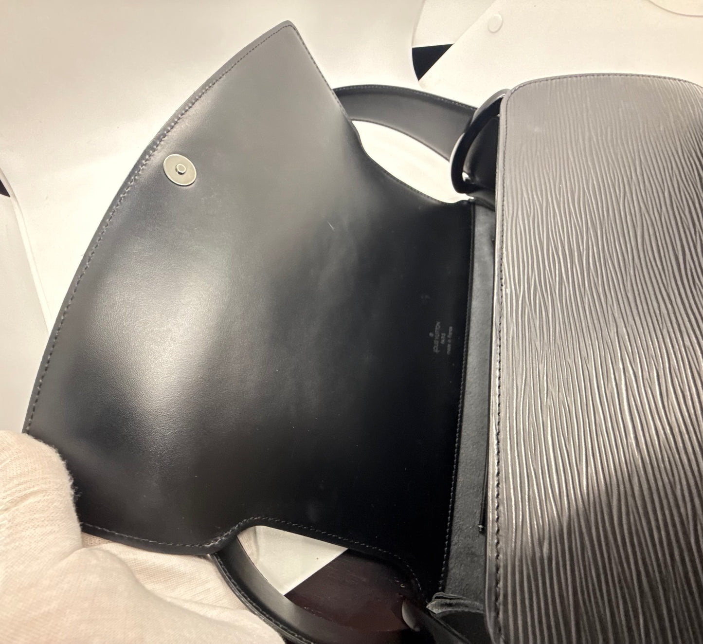 Louis Vuitton VINTAGE Epi Leather Black Camera Shoulder Bag France