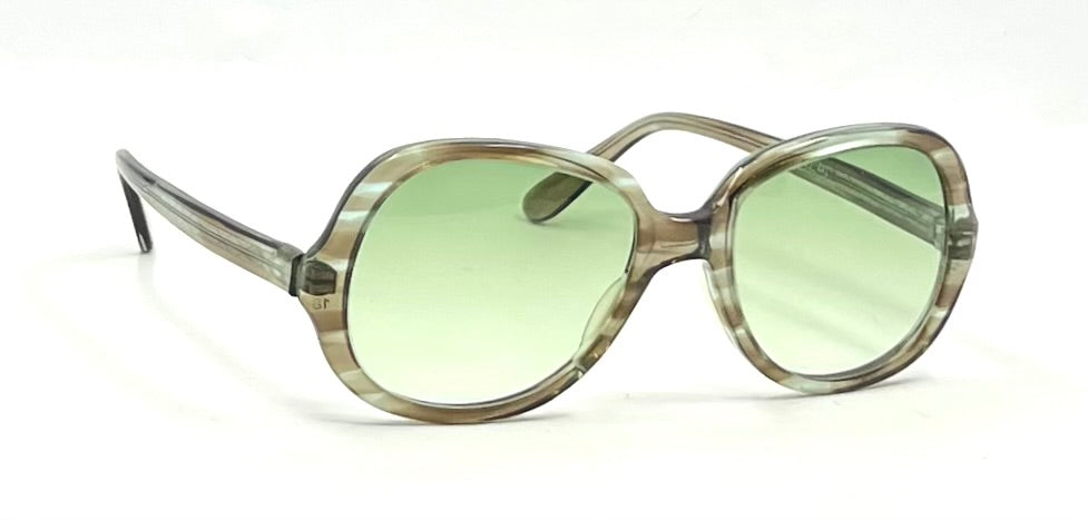 OWE 224-40 VINTAGE Sunglasses Made in Germany-Oversized Round Frame