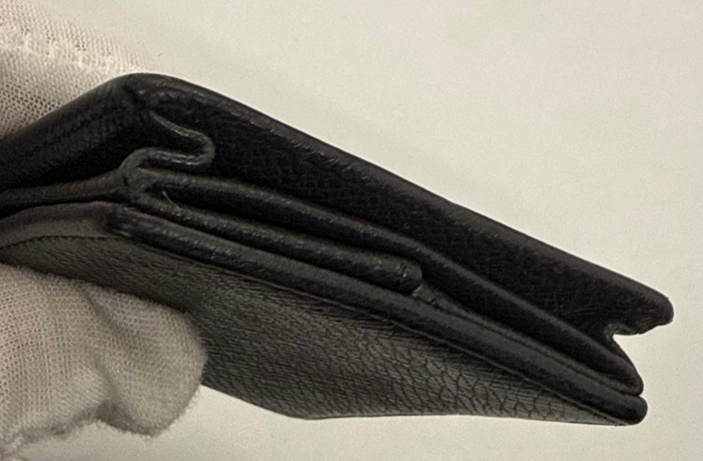 Louis Vuitton Taiga Coin Purse Black Snap VINTAGE Wallet-France