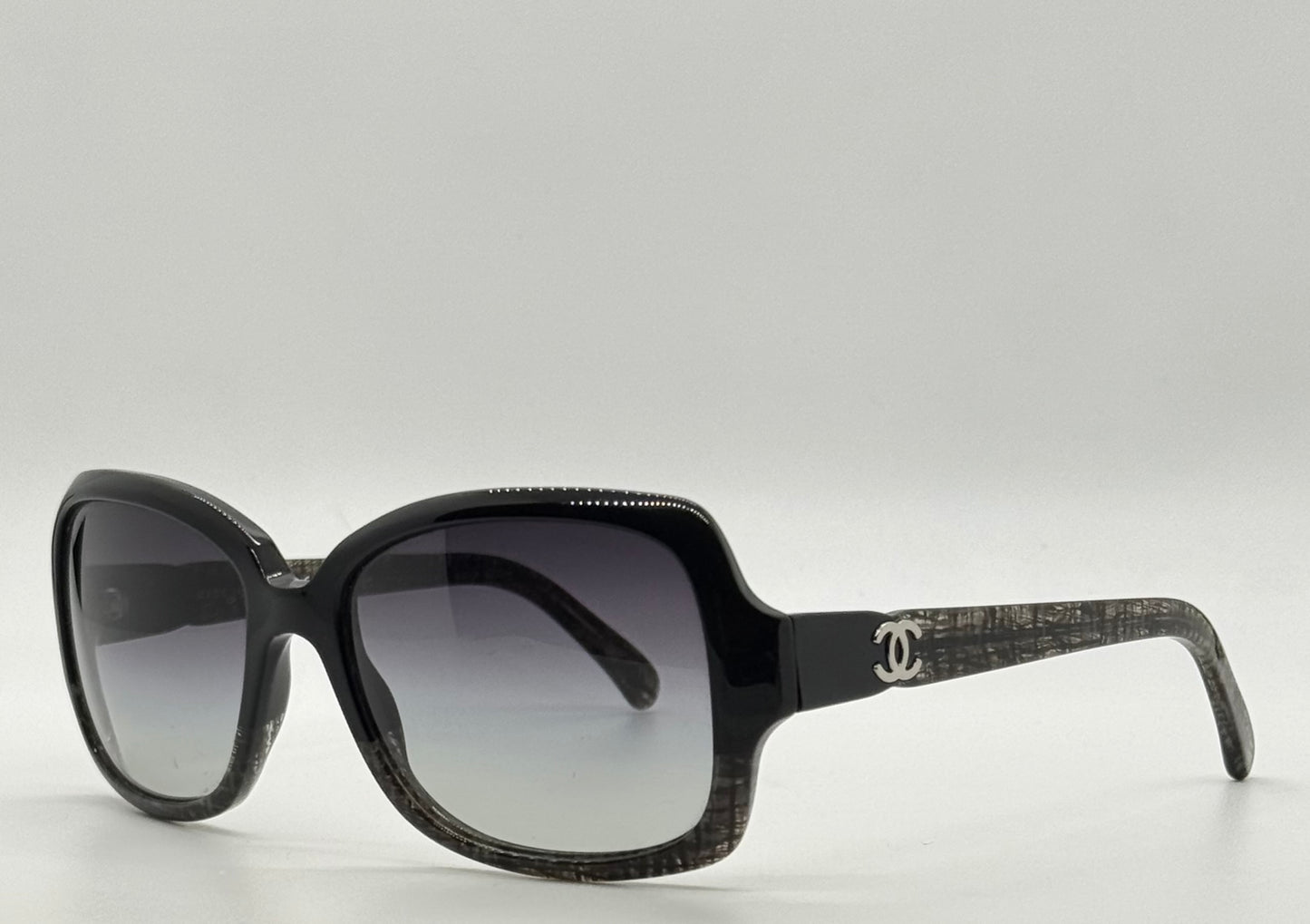 CHANEL 5177 1195/3C Oversized Sunglasses 55-17 Made in Italy Authentic