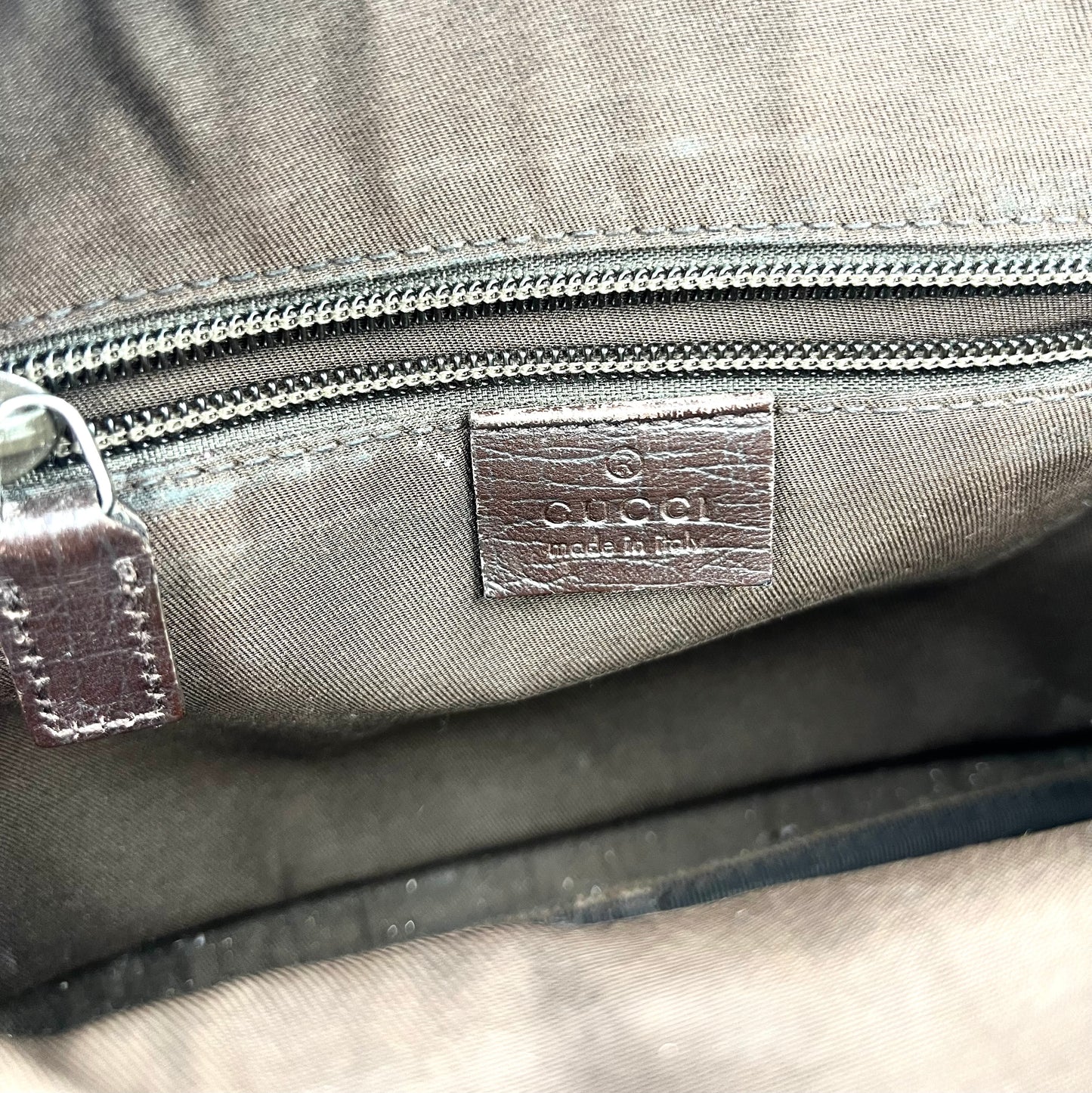 Gucci GG Monogram Canvas Double Zip Crossbody Messenger Bag Authentic