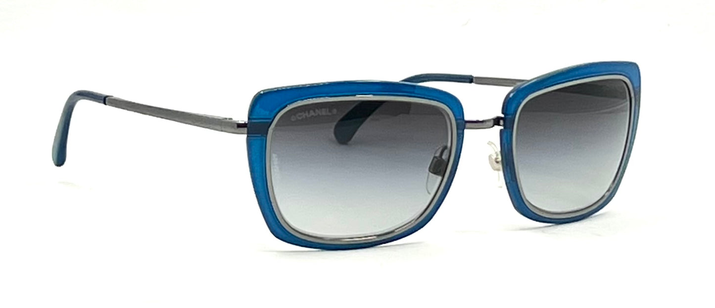 CHANEL 4203 Blue Sunglasses-Y2K VINTAGE Deadstock w/ Case & Cloth-Italy