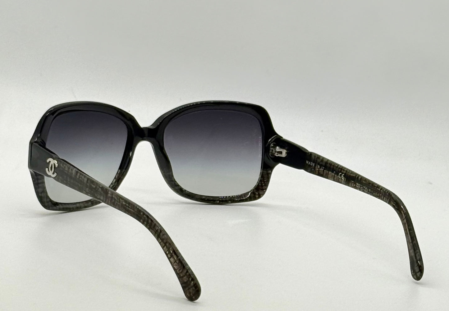 CHANEL 5177 1195/3C Oversized Sunglasses 55-17 Made in Italy Authentic