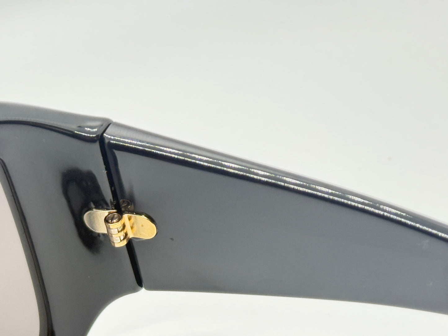 Gucci GG1402S 001 Oversized Sunglasses Unworn Deadstock Full Kit